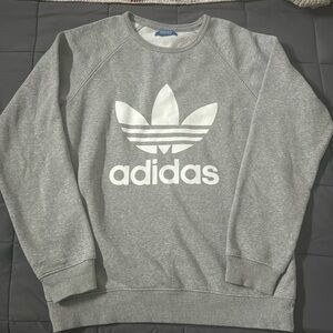 Women’s Adidas fleece crewneck sweater sweatshirt size M
